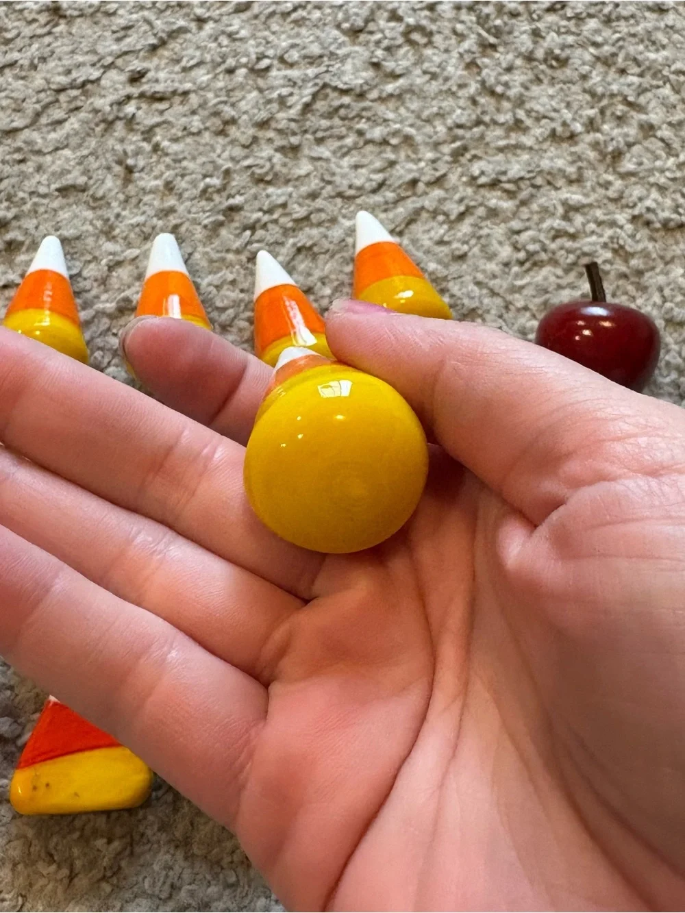 Vintage Murano Style Glass Candy Corn 14 Pieces Wood Apple Lillian Vernon